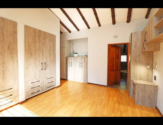 4 BEDROOM HOUSE FOR SALE IN WELTEVREDEN PARK